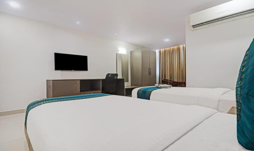 Hotel Ssr Grand 하이데라바드 외부 사진
