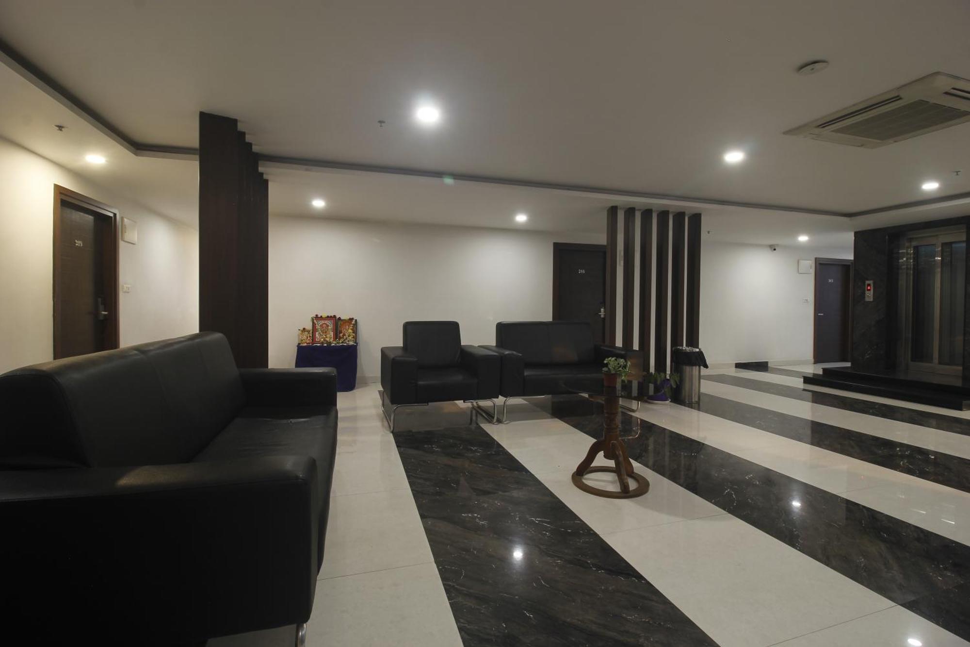 Hotel Ssr Grand 하이데라바드 외부 사진