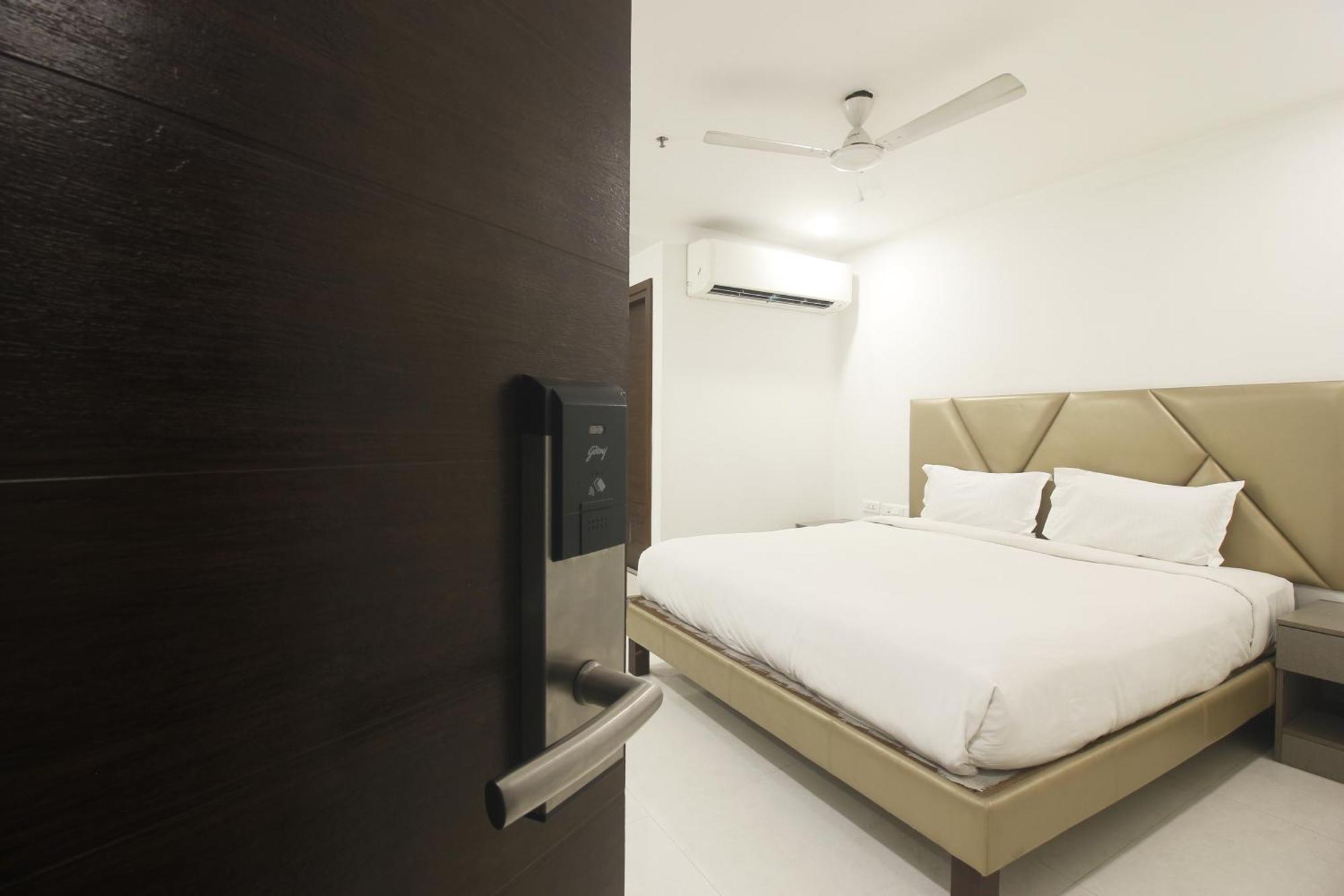 Hotel Ssr Grand 하이데라바드 외부 사진