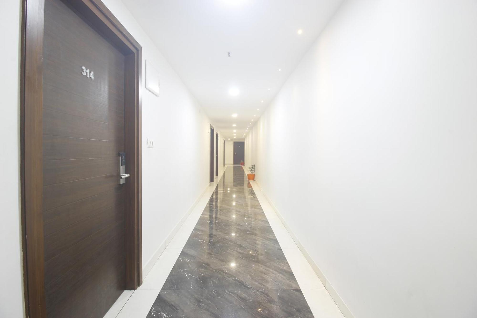 Hotel Ssr Grand 하이데라바드 외부 사진