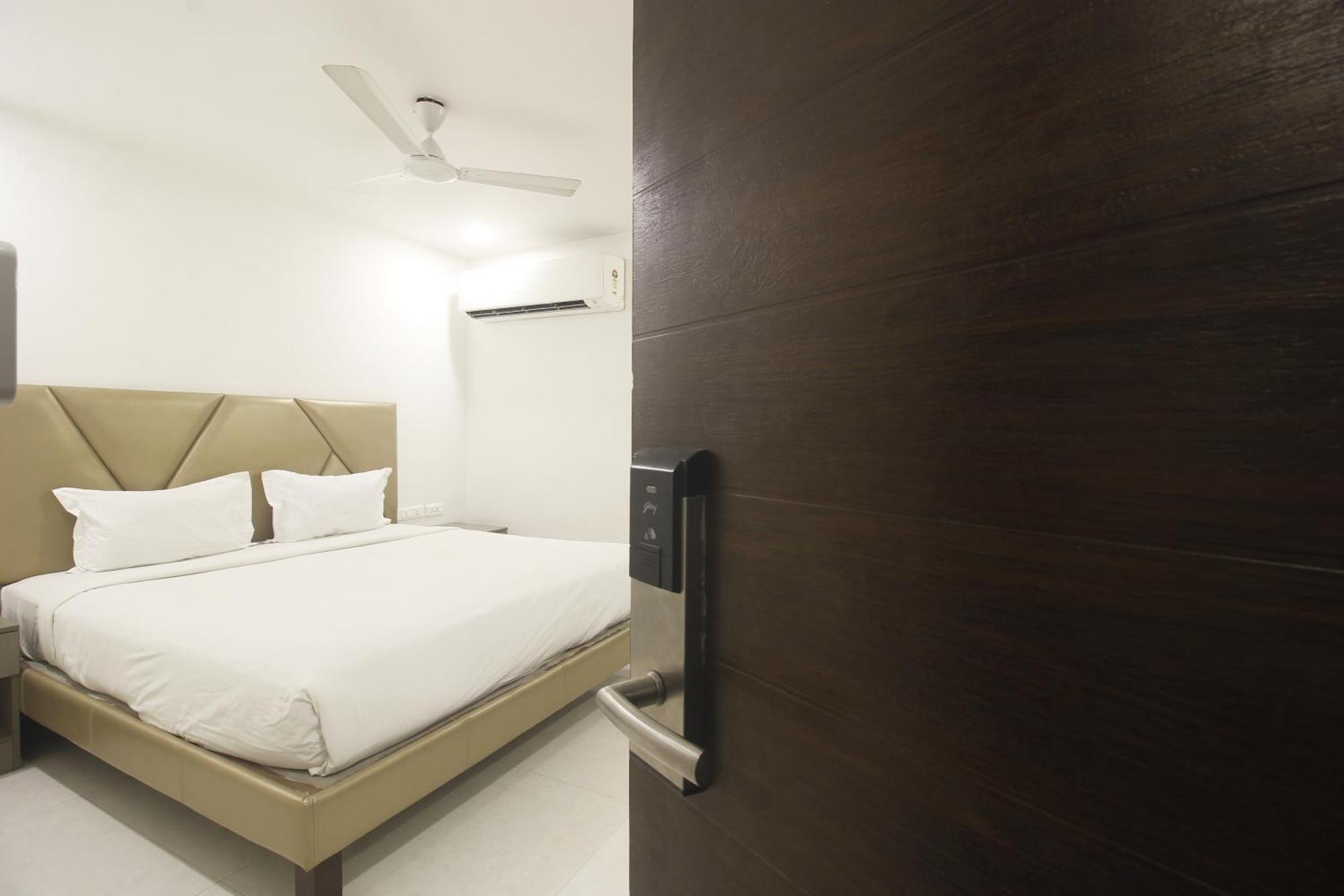Hotel Ssr Grand 하이데라바드 외부 사진