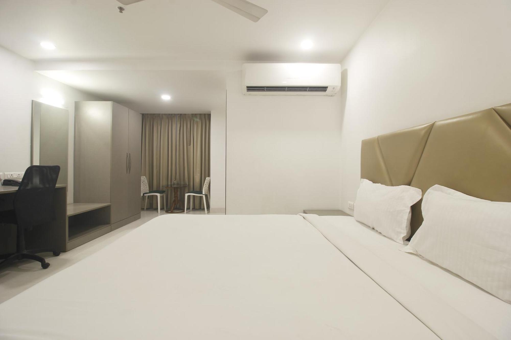 Hotel Ssr Grand 하이데라바드 외부 사진
