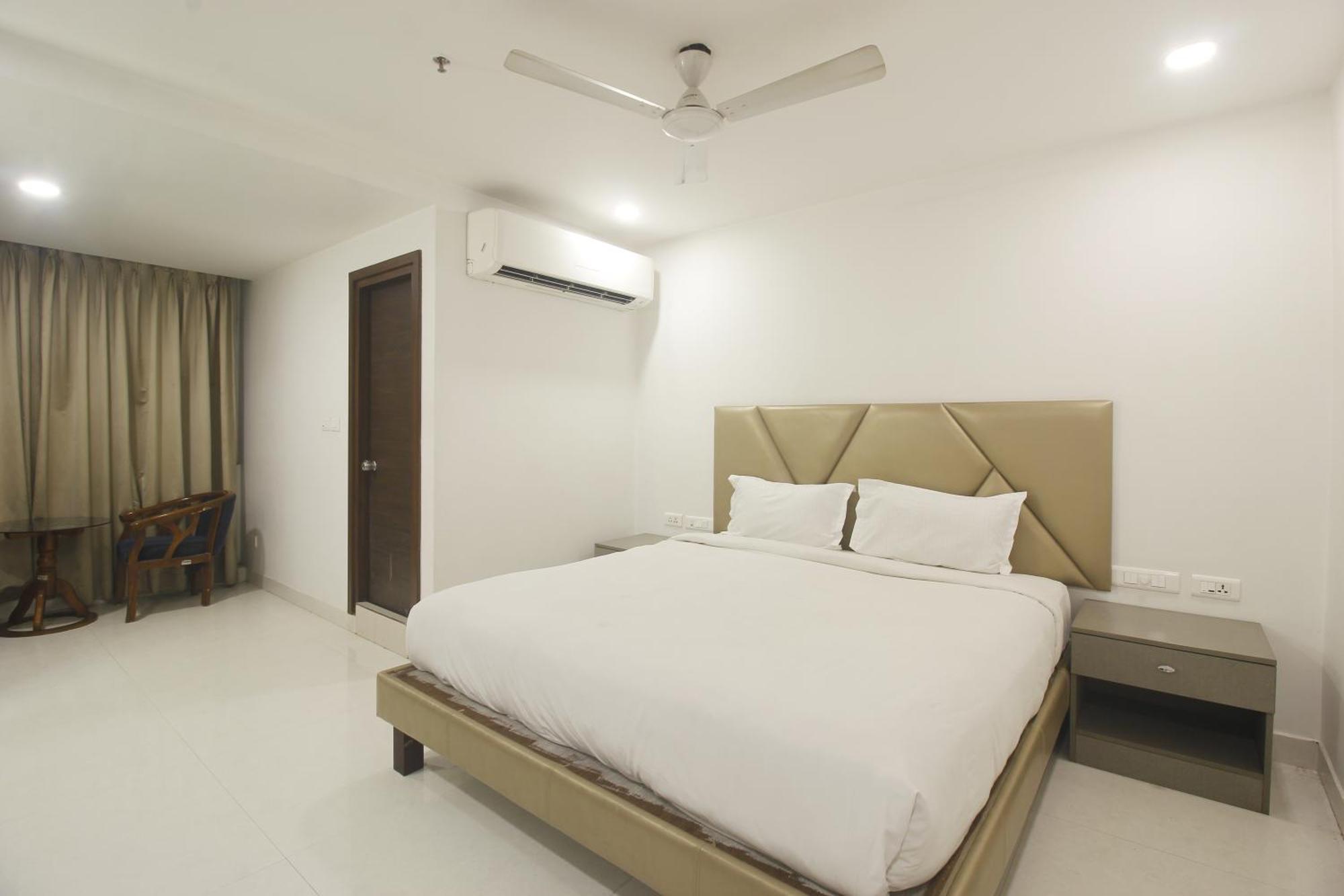 Hotel Ssr Grand 하이데라바드 외부 사진