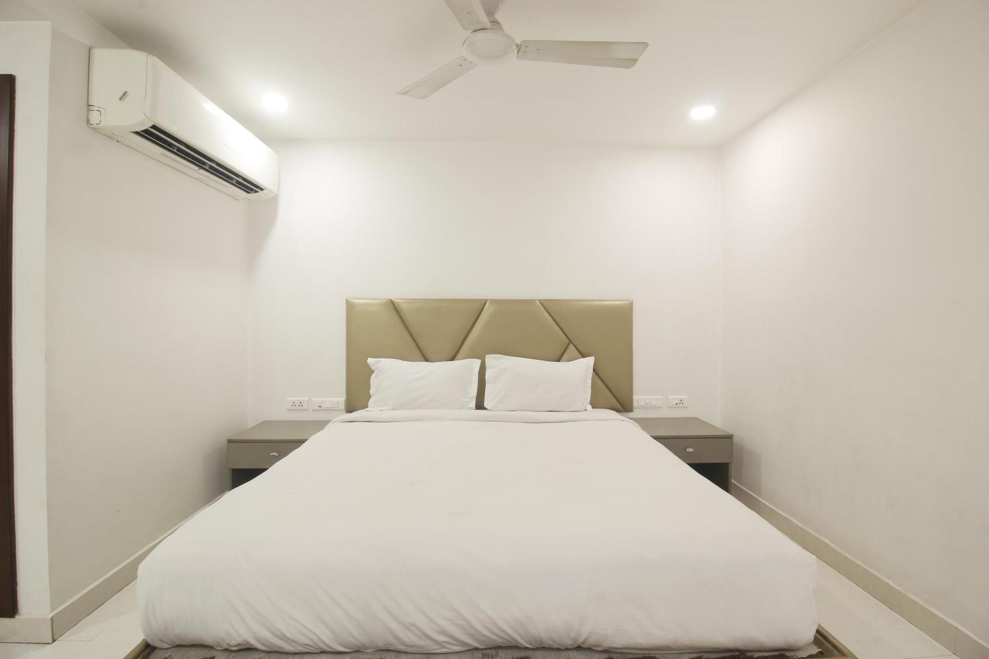 Hotel Ssr Grand 하이데라바드 외부 사진